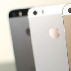 Преглед, плюсове и минуси на Apple iPhone SE iPhone 5 se свързани характеристики